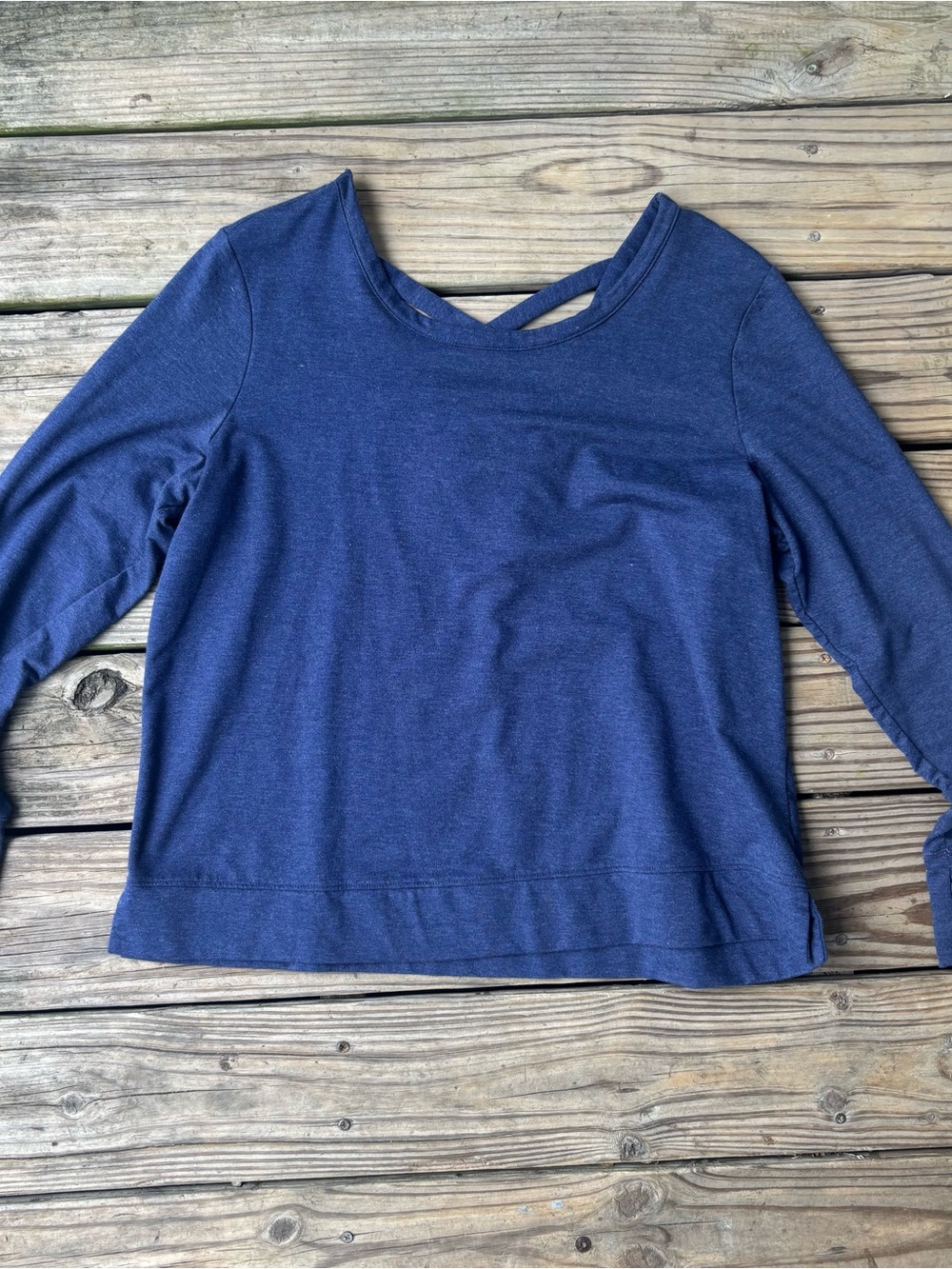 Old Navy Active Go-Dry Open-Back Shirt
